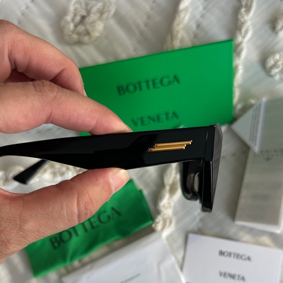 NWT Bottega Veneta Sunglasses! - Picture 9 of 9